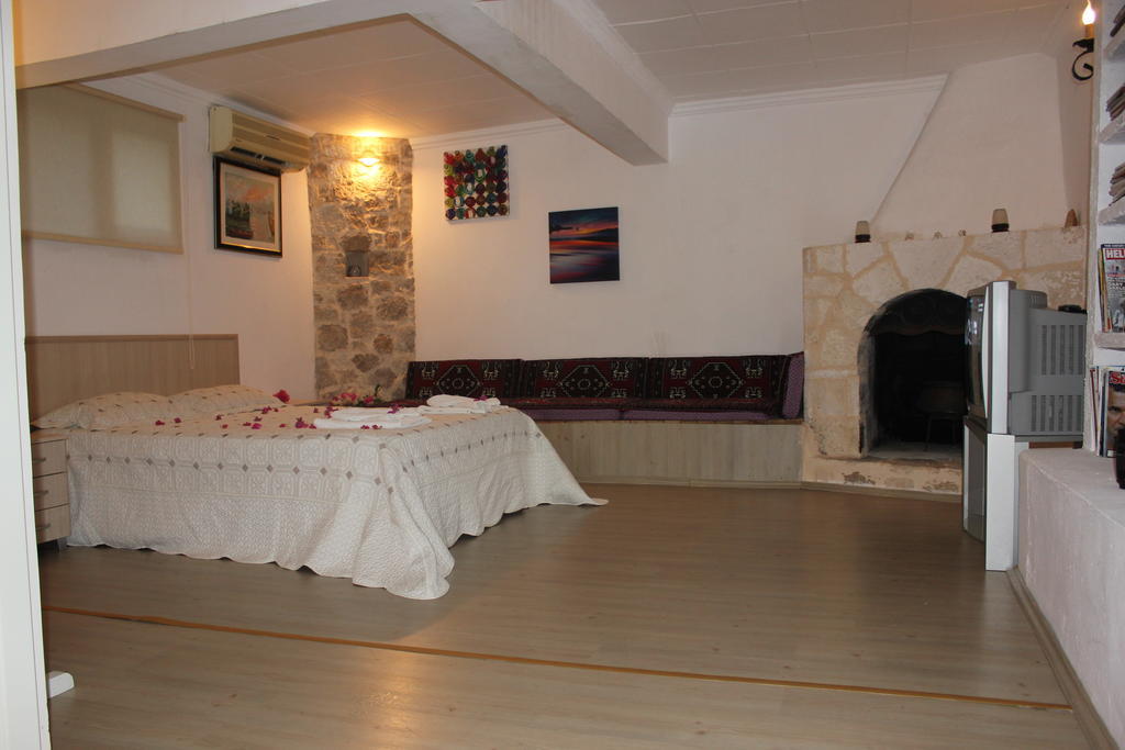 Korsan Ada Hotel Kaş Exteriör bild